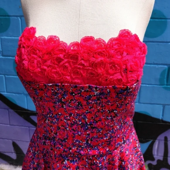 Strapless Retro Pink Floral Dress by Judy Masliyah 9-11-0009 - Picture 2 of 9